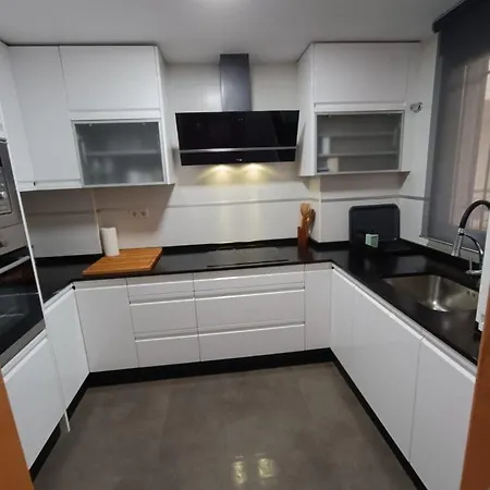 Lara Apartment *